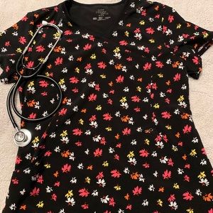 Cherokee Scrub Top Floral